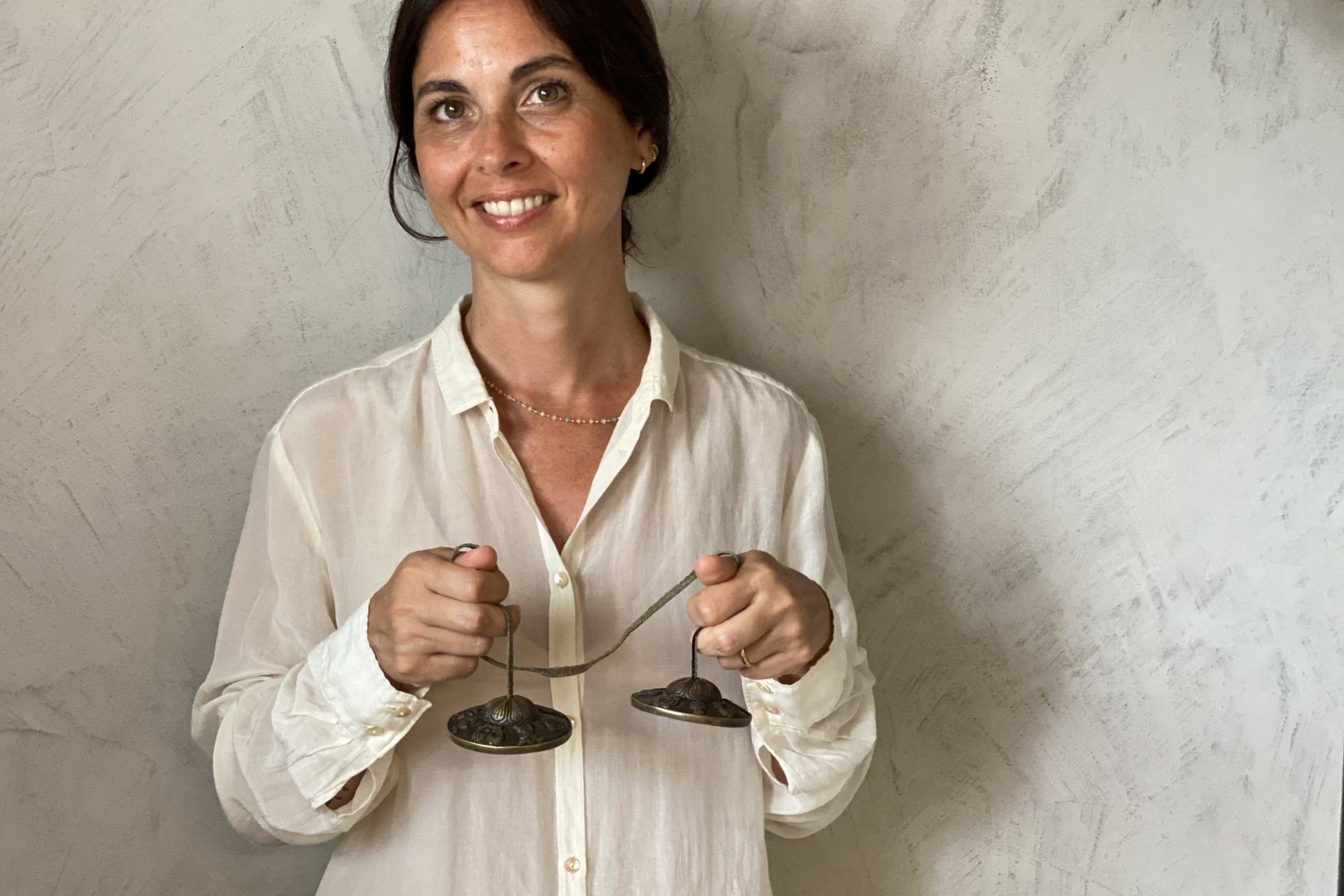 Anna suona i cimbali